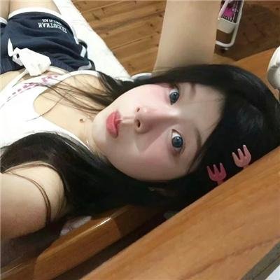 街头俏妞